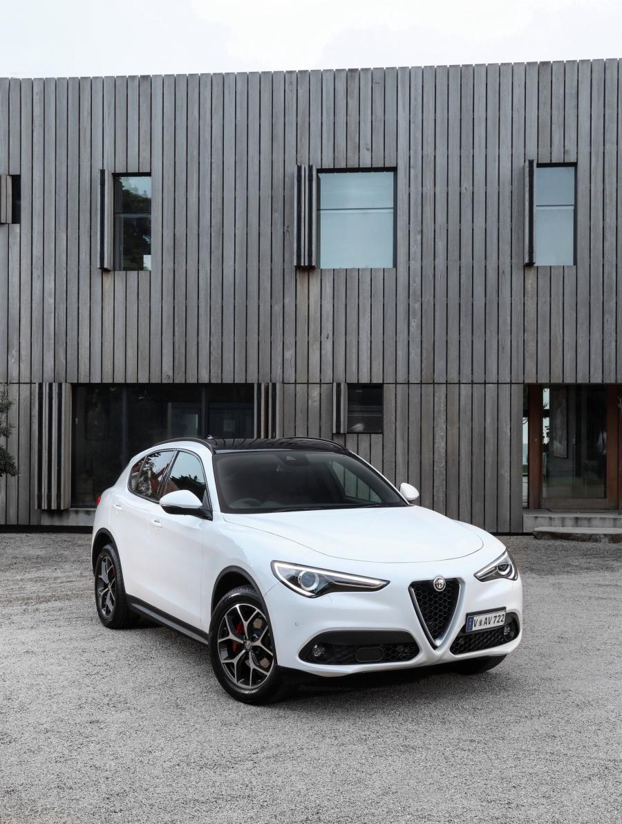  Alfa Romeo Stelvio (949) 2018 года  (AU) (фото 34 из 40)